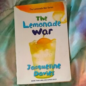 The Lemonade War Book by Jacqueline Davies